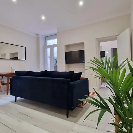 Cosy Centre-ville Apartment *